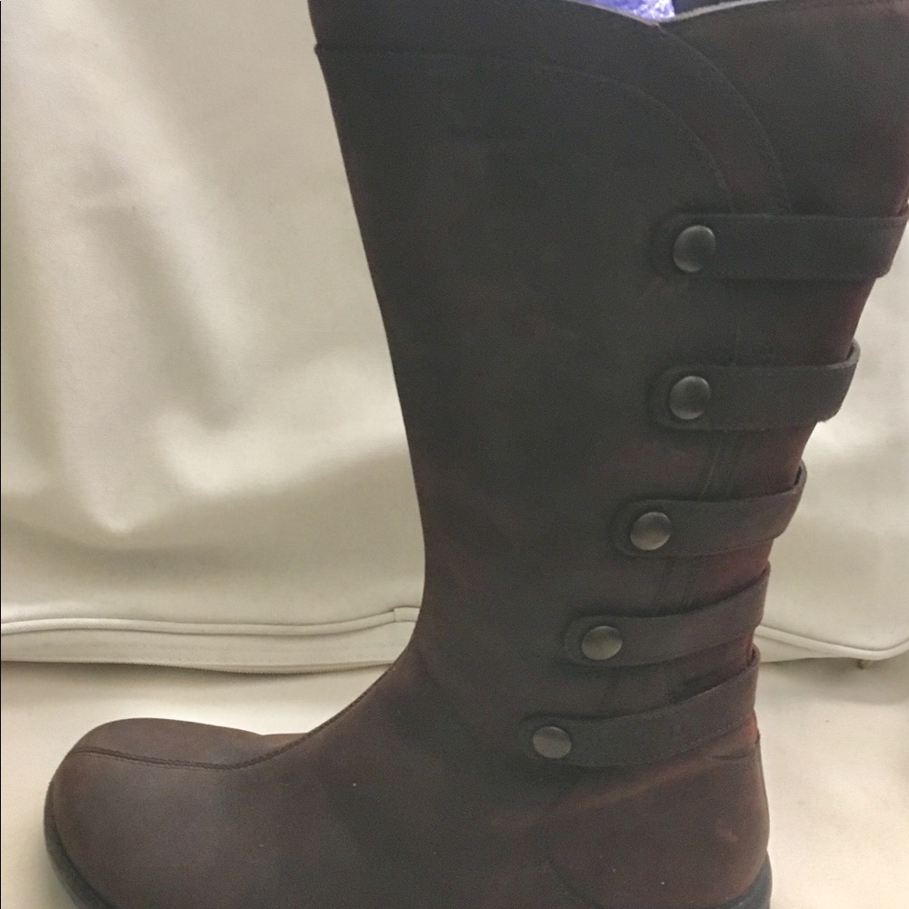 Women’s Merrel waterproof tall brown boots
